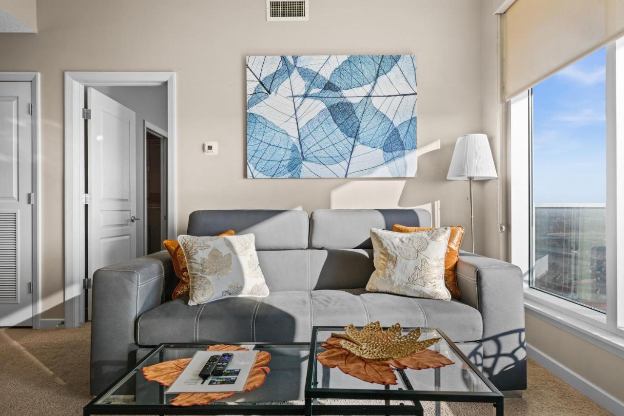 Stylish Downtown Condos By Globalstay Calgary Exterior photo